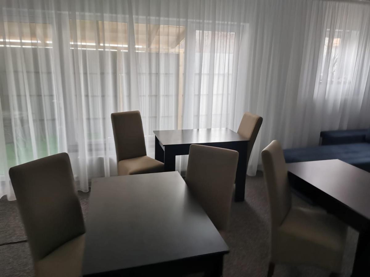 Casa Sonia 호텔 Târgu Jiu 외부 사진
