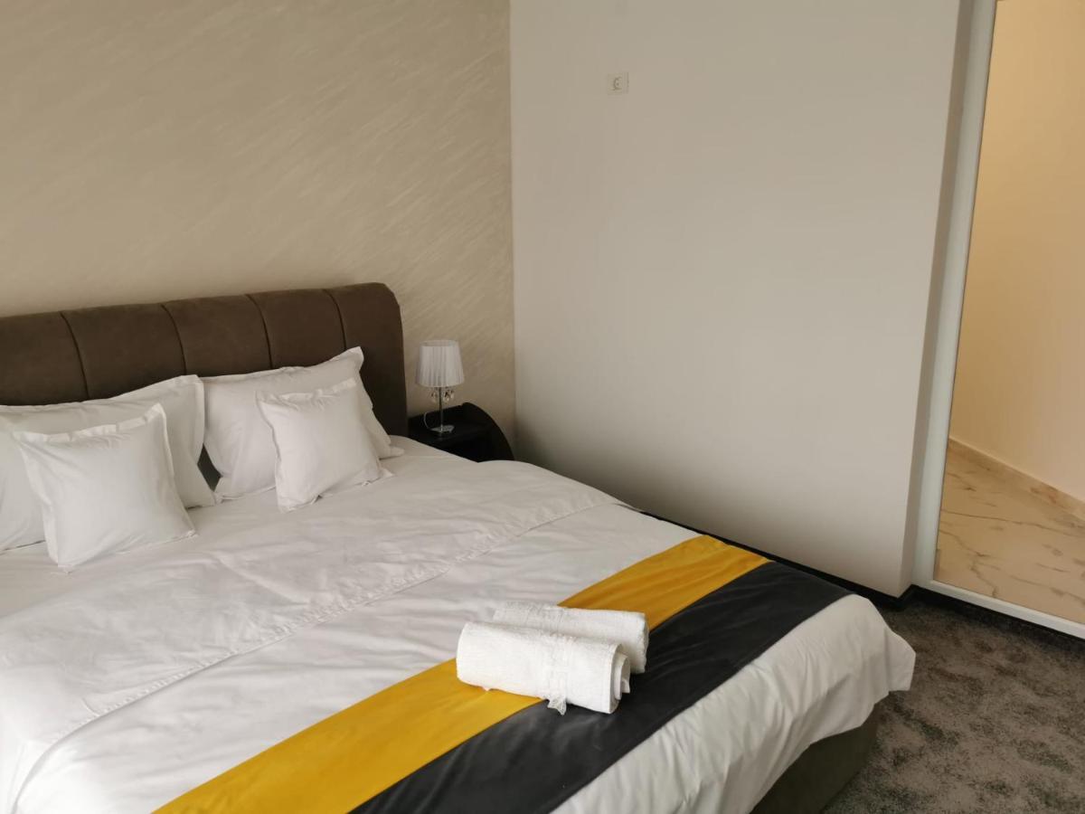 Casa Sonia 호텔 Târgu Jiu 외부 사진
