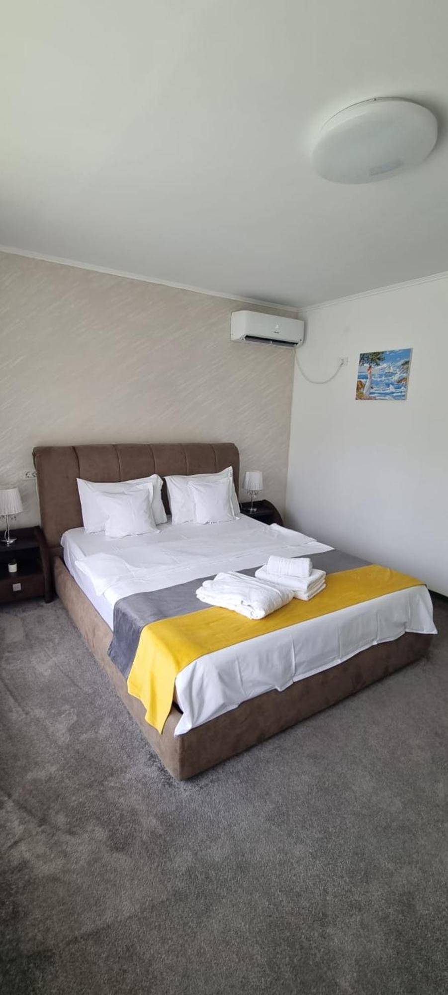 Casa Sonia 호텔 Târgu Jiu 외부 사진