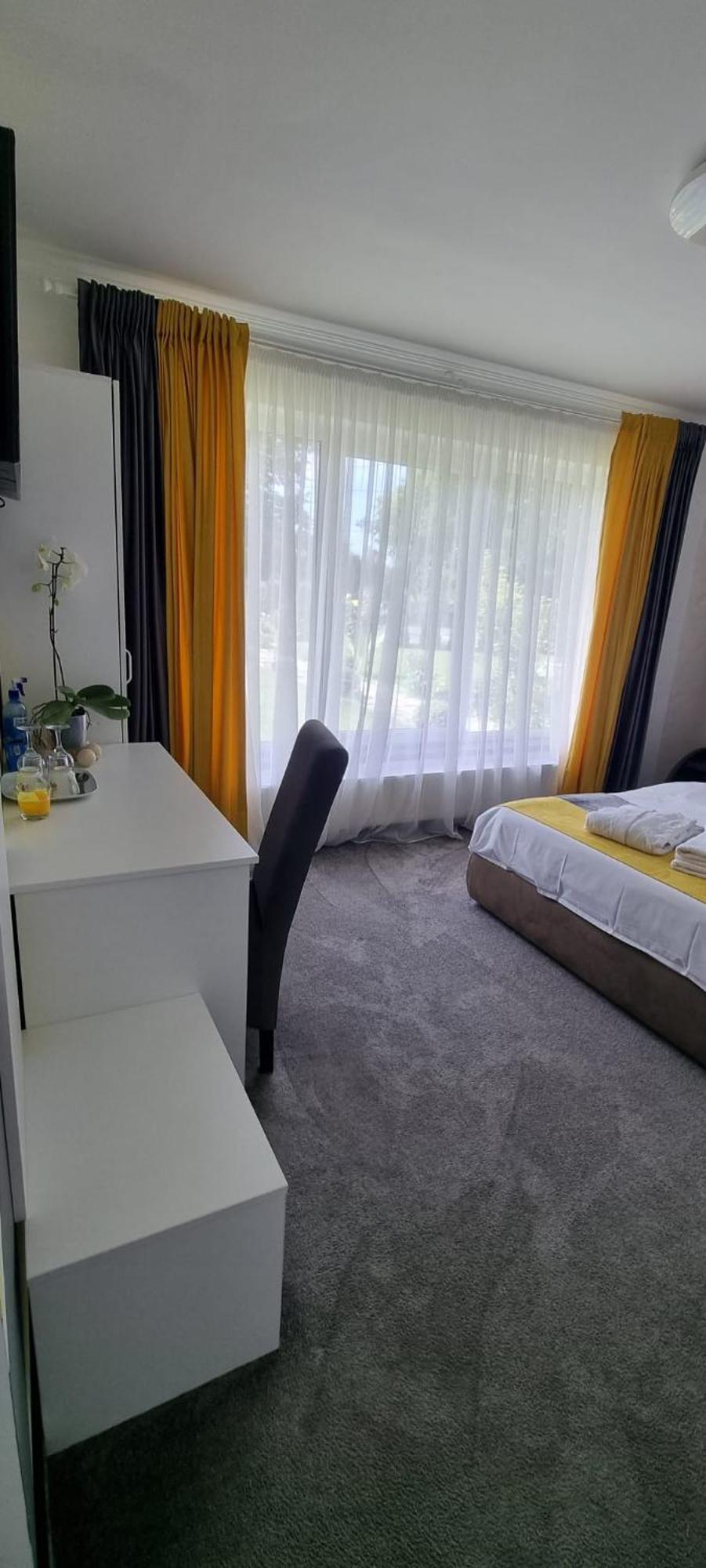 Casa Sonia 호텔 Târgu Jiu 외부 사진